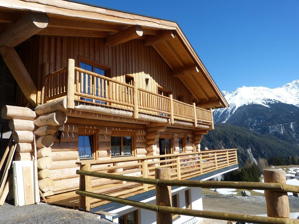 Holzberghof Apartment Umhausen Bagian luar foto